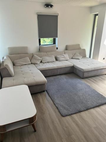 A&E Apartment Ljubljana Buitenkant foto
